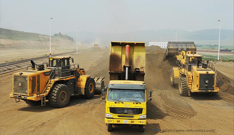 蒙古国第一铁矿,81...