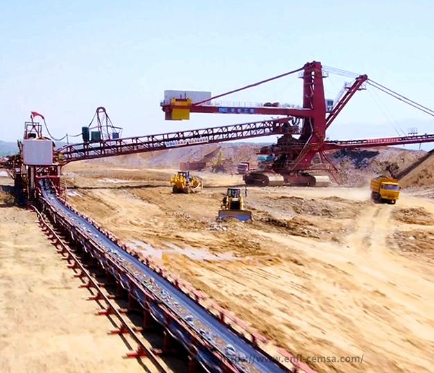 排土机及卸料车